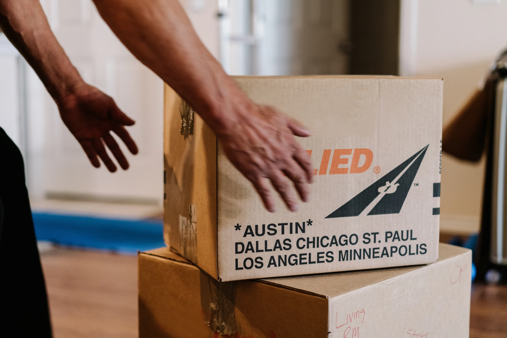 Closeup of an Allied Van Lines shipping box